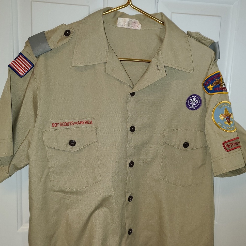 Boy Scouts Of America Shirt Mens Short Sleeve Button Patches Sz L Made USA